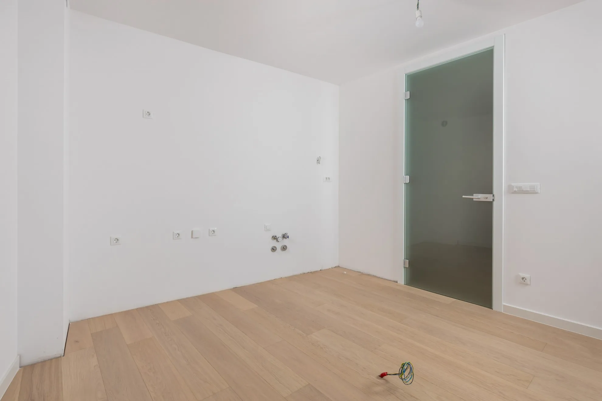 elegantni stan 95m² u opatiji s terasom, pogledom i garažom - slika 8