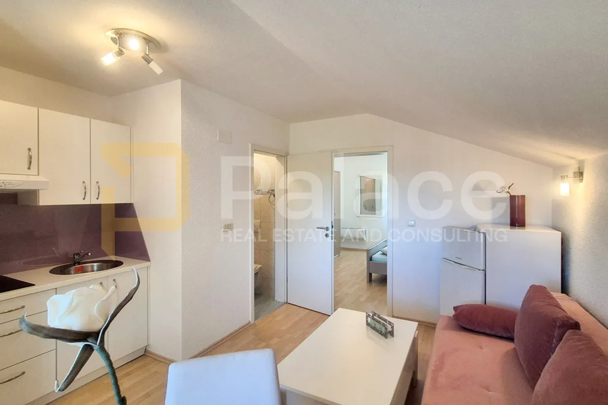 prekrasna samostojeća kuća s pogledom na more, gornji karin 290 m2 - slika 23