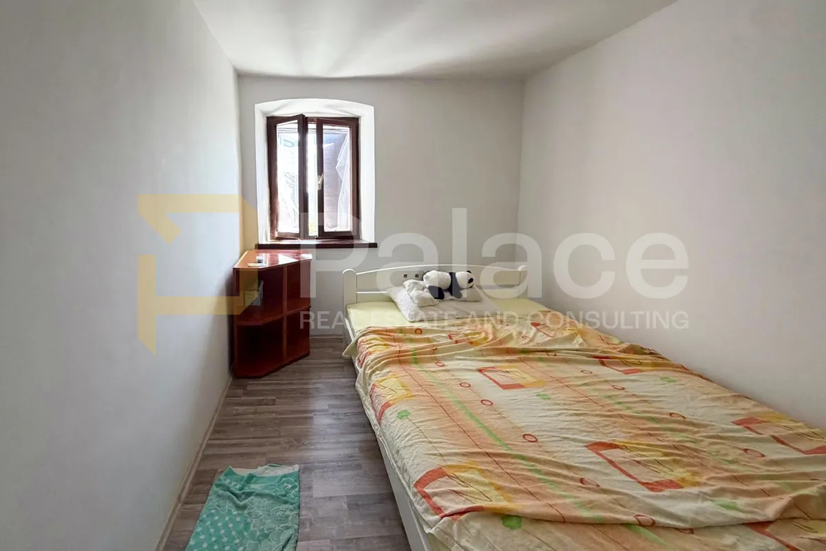 šarmantna renovirana otočka kamena kuća na otoku kapriju - slika 16
