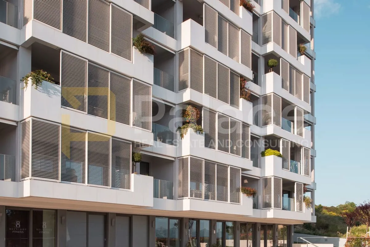 prekrasan dvosoban stan u zgradi bel etage, duilovo, 160m² - slika 6