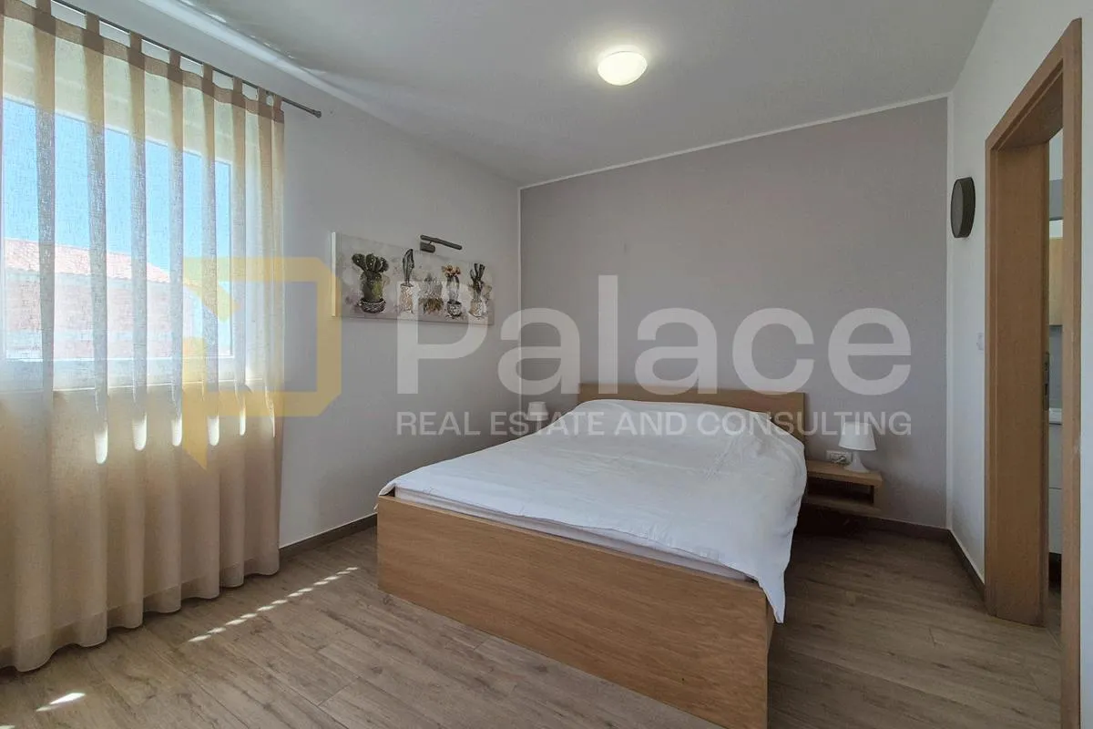 moderna vila s bazenom i naprednim sigurnosnim sustavom u šikićima - slika 17