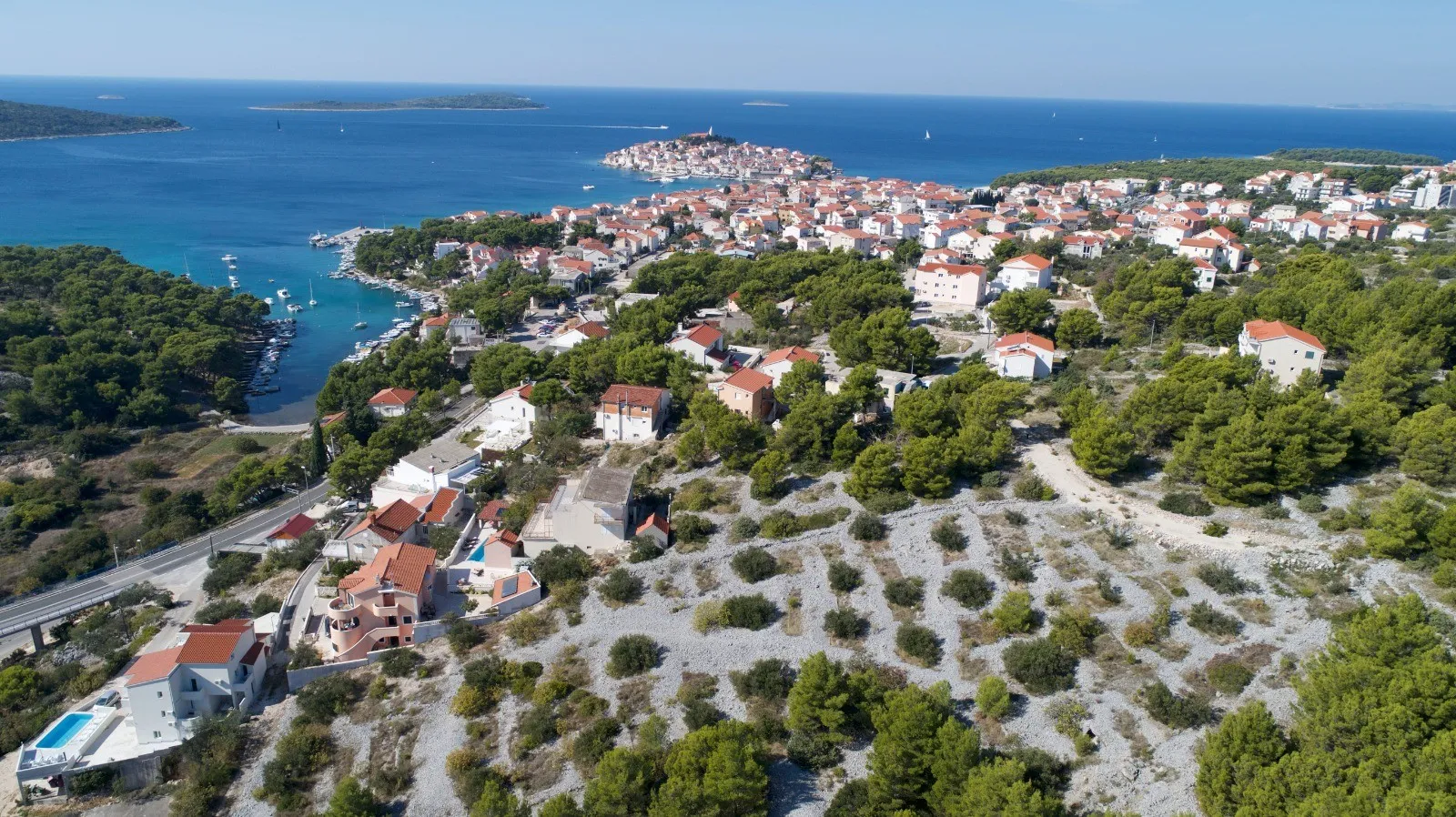 građevinsko zemljište blizu mora, primošten 2.330 m2 - slika 5