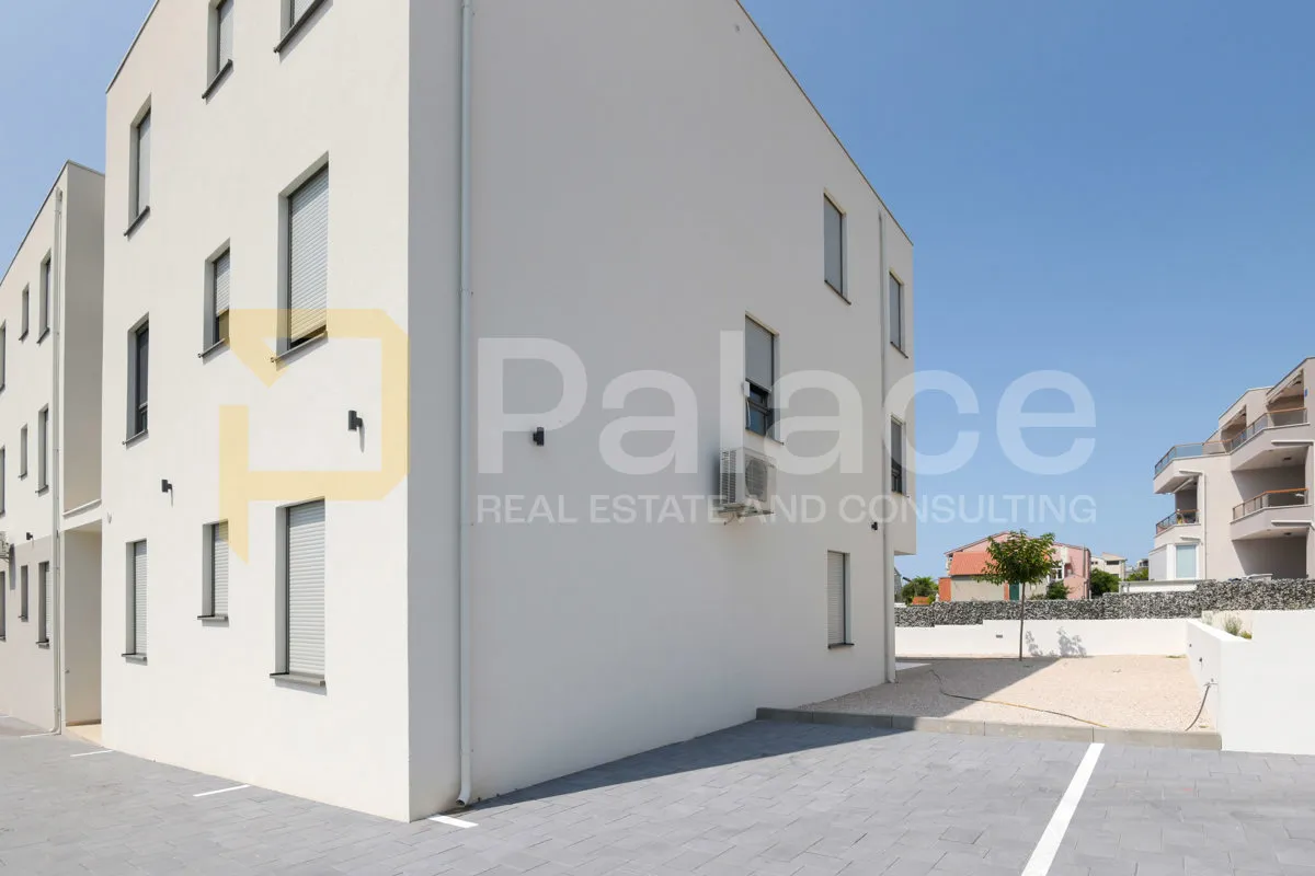 stan s7 na 2. katu, novogradnja s parkingom, vodice, 81,50 m2 - slika 2