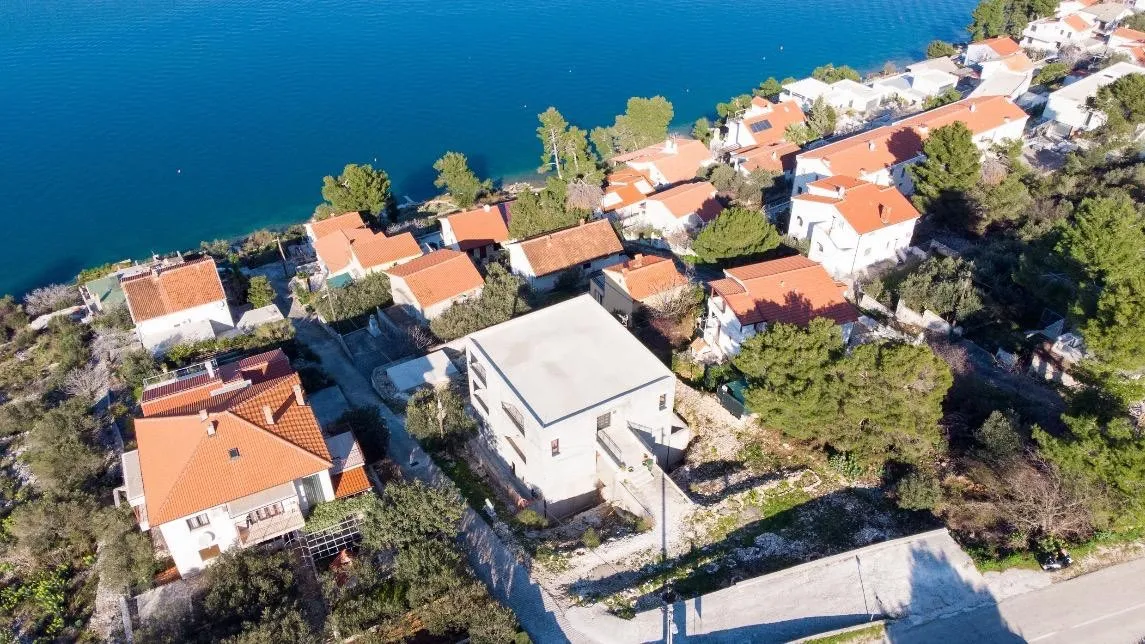 kuća s više jedinica, okrug donji, 500 m2 - slika 12