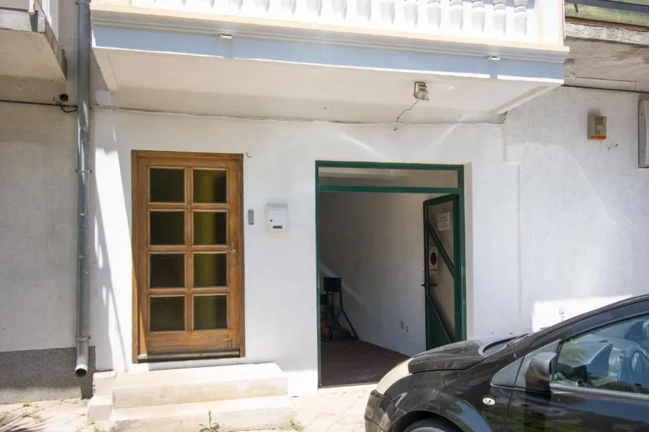 poslovni prostor u centru vodica, uslužna djelatnost, 86 m2 - slika 6