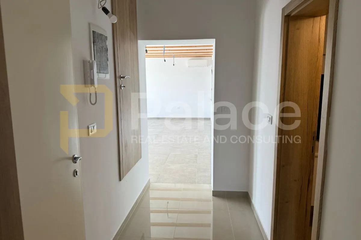luksuzni penthouse od 133 m² s bazenom, terasom i pogledom na more - slika 8
