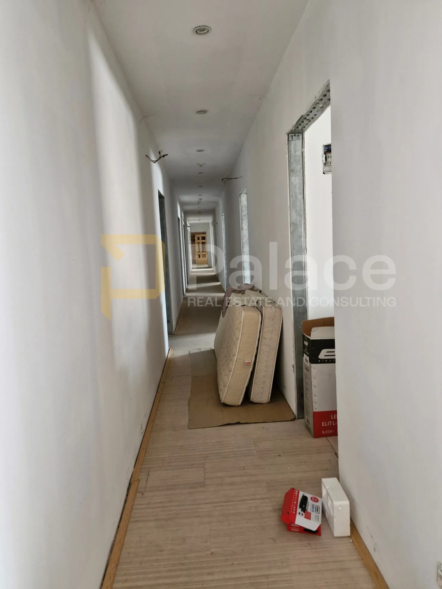poslovna zgrada i dio hostela sa 13 soba, nova gradiška - slika 19