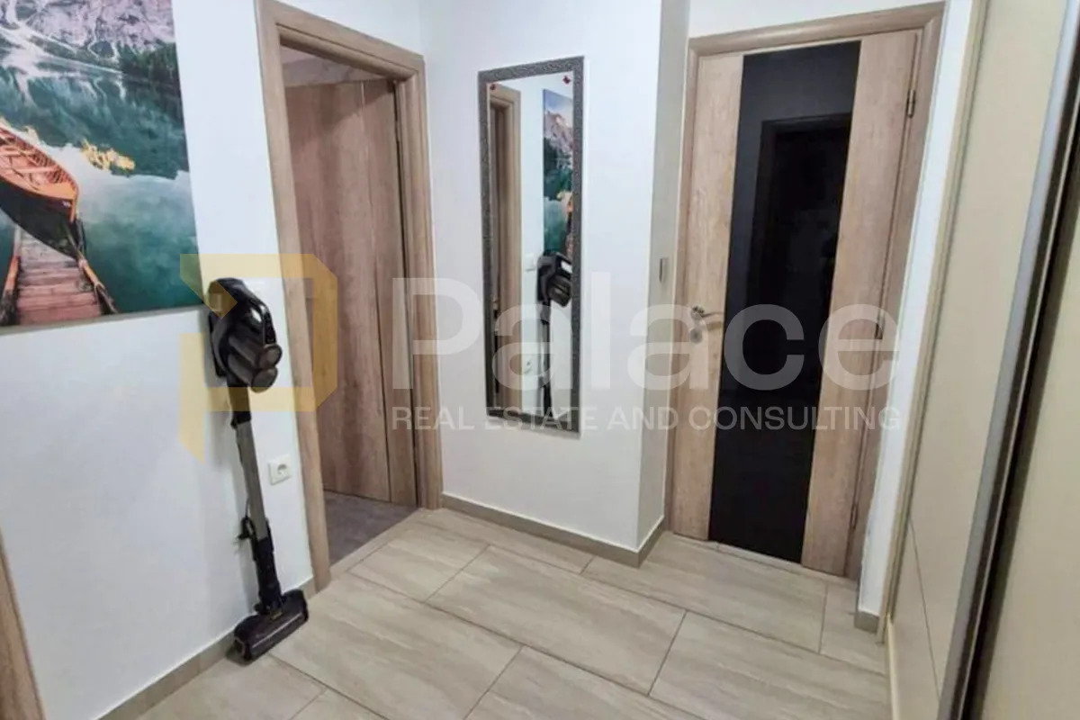 kman, trosoban stan s ostavom, 80m2 - slika 5