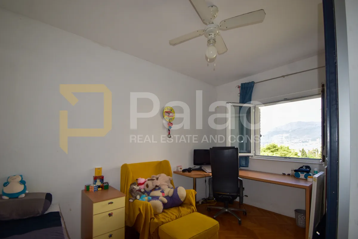osunčani prostrani stan, 96 m2, split - slika 13