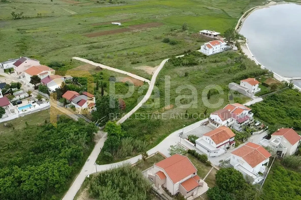 rtina : građevinsko zemljište 150 m od mora - slika 3