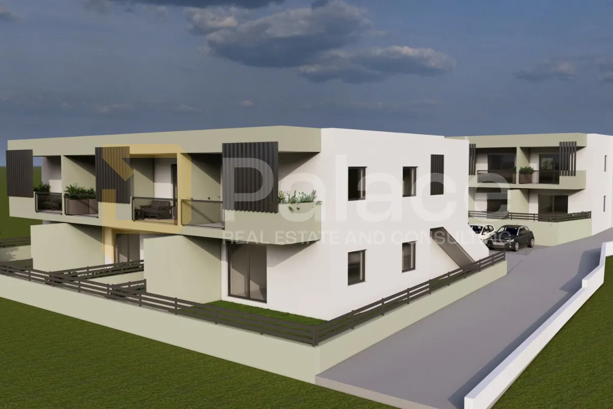 Trosoban stan u urbanoj vili, odlična mikrolokacija, parking i lođa - Kaštel Stari, Kaštela