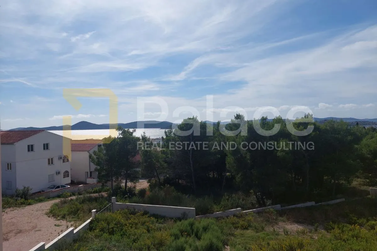 luksuzan dvoetažni stan u dvojnom objektu s bazenom 240m2 - slika 22