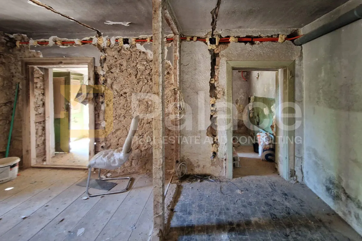 predivna kamena kuća s okućnicom i pogledom, križišće, 250 m² - slika 26