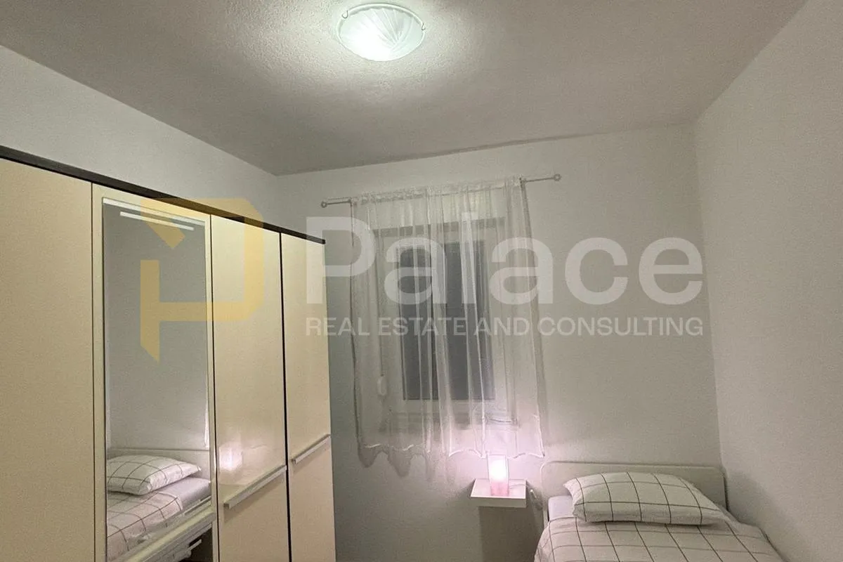 stan u novogradnji s predivnim pogledom na more 65m2 - slika 12