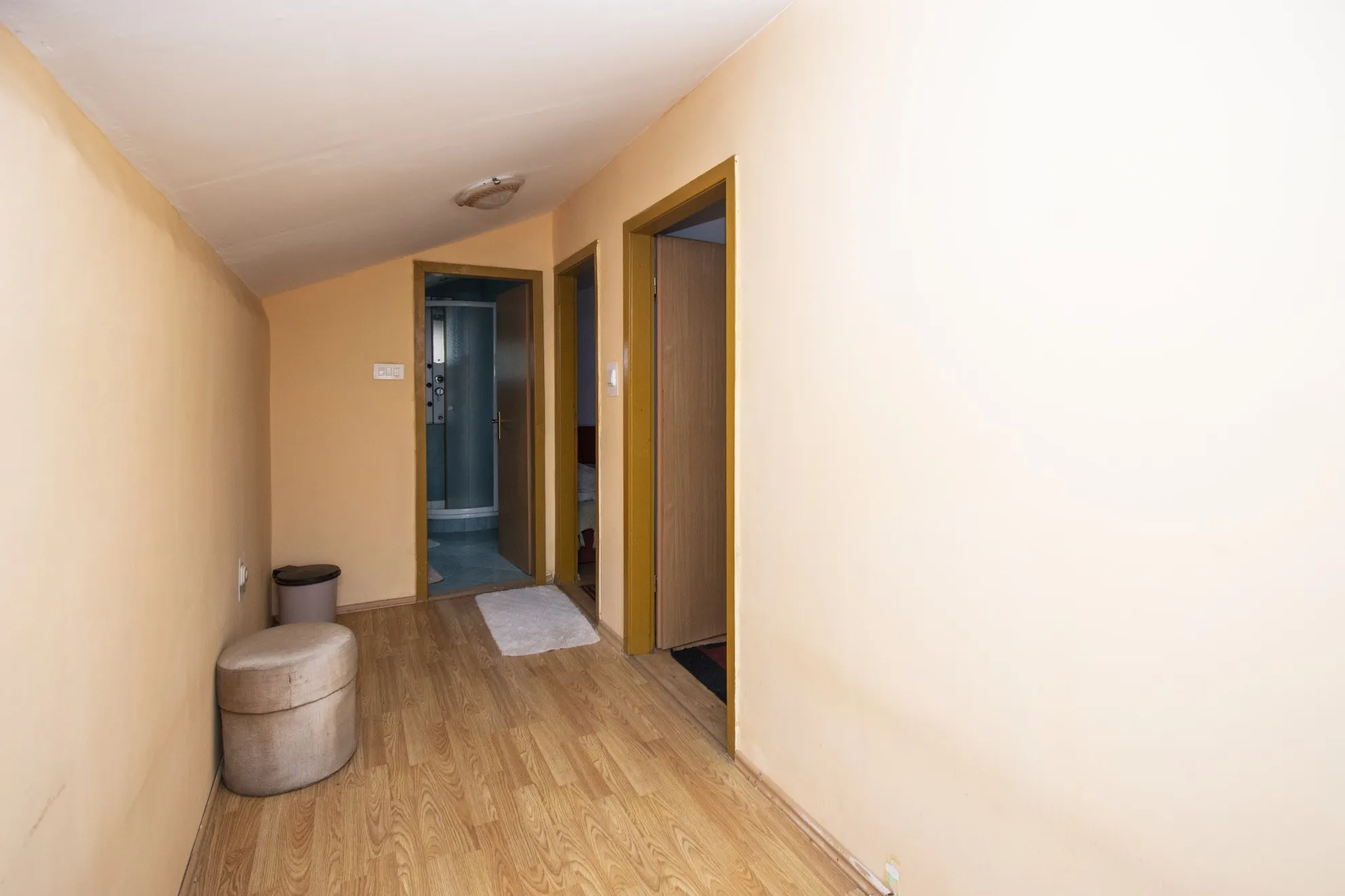 građevinski teren 2896 m2 sa kućom 100m2, bilice - slika 13