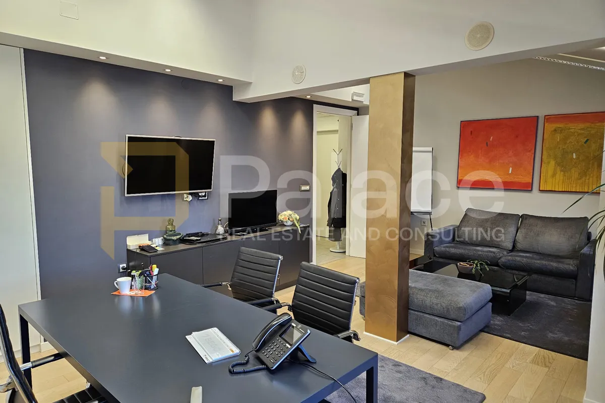 stan od 53 m² u strogom centru s pogledom na more - slika 2