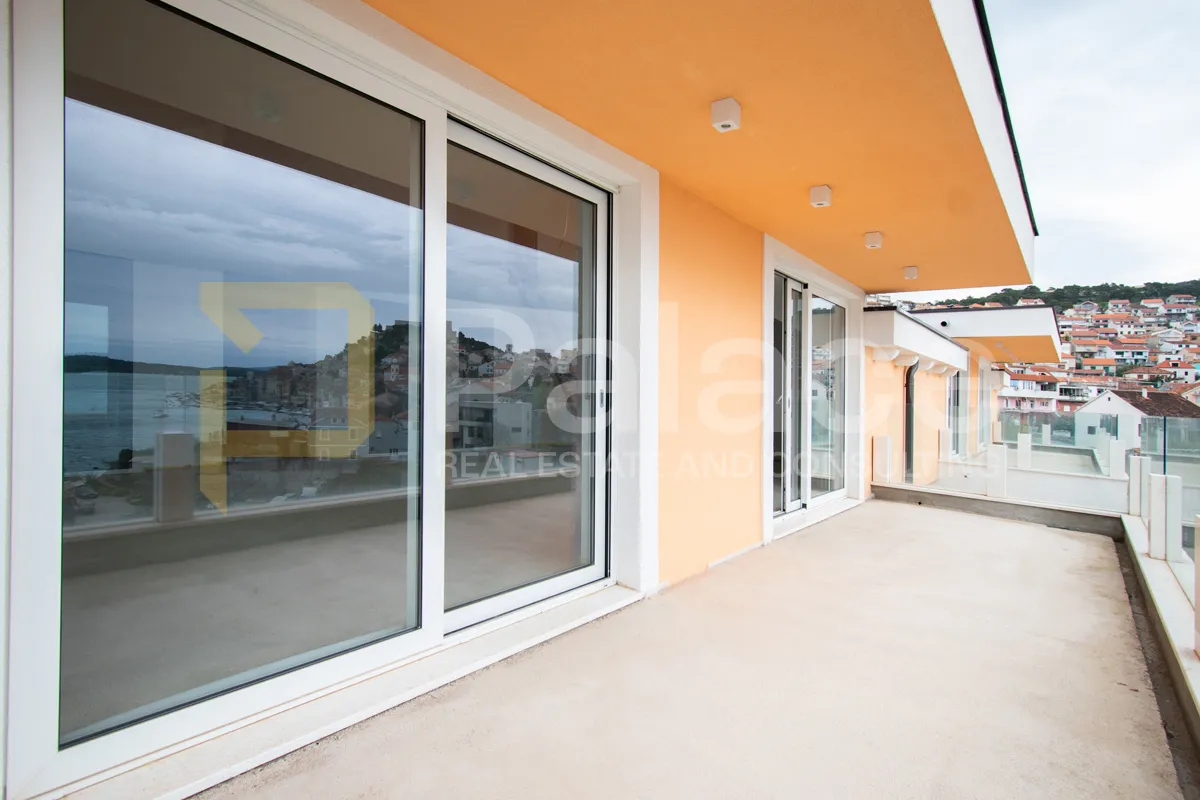 luksuzni penthouse na jedinstvenoj lokaciji u šibeniku sa spektakularnim pogledom na grad - slika 19