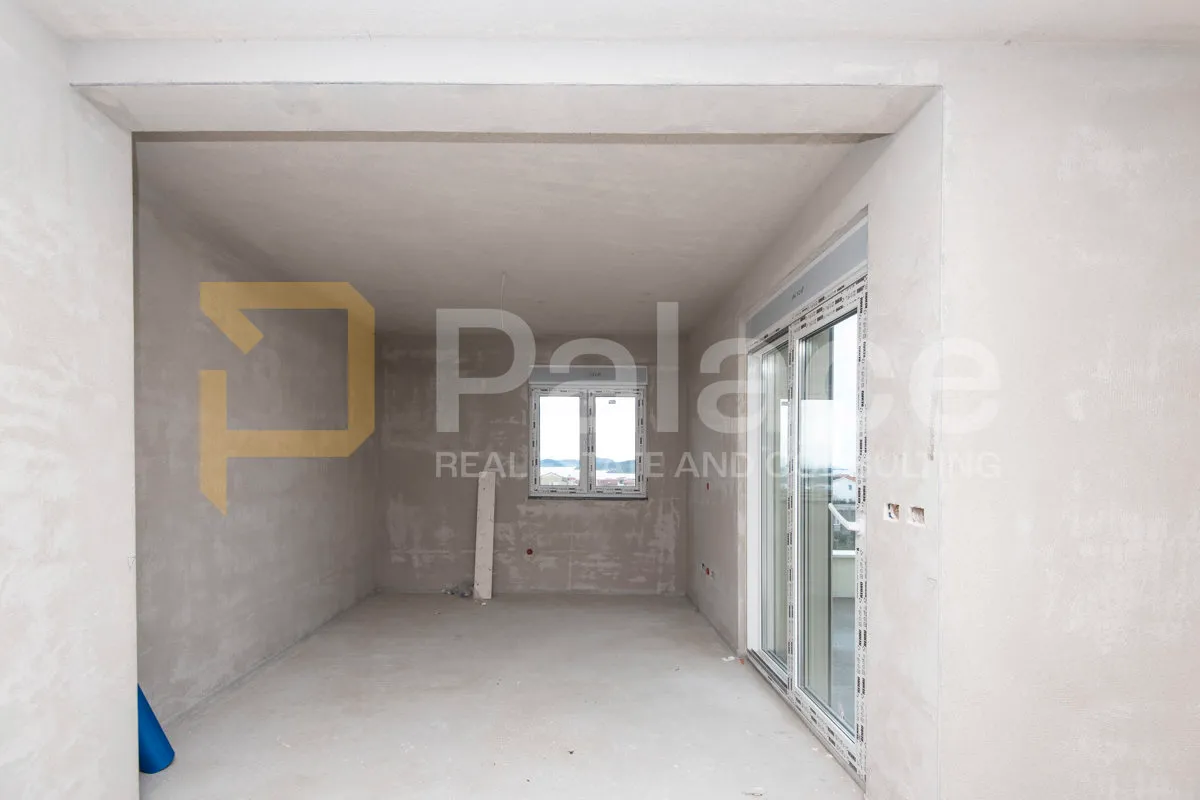 trosoban stan u novogradnji s pogledom na more 2.kat - vodice 87m2 - slika 12