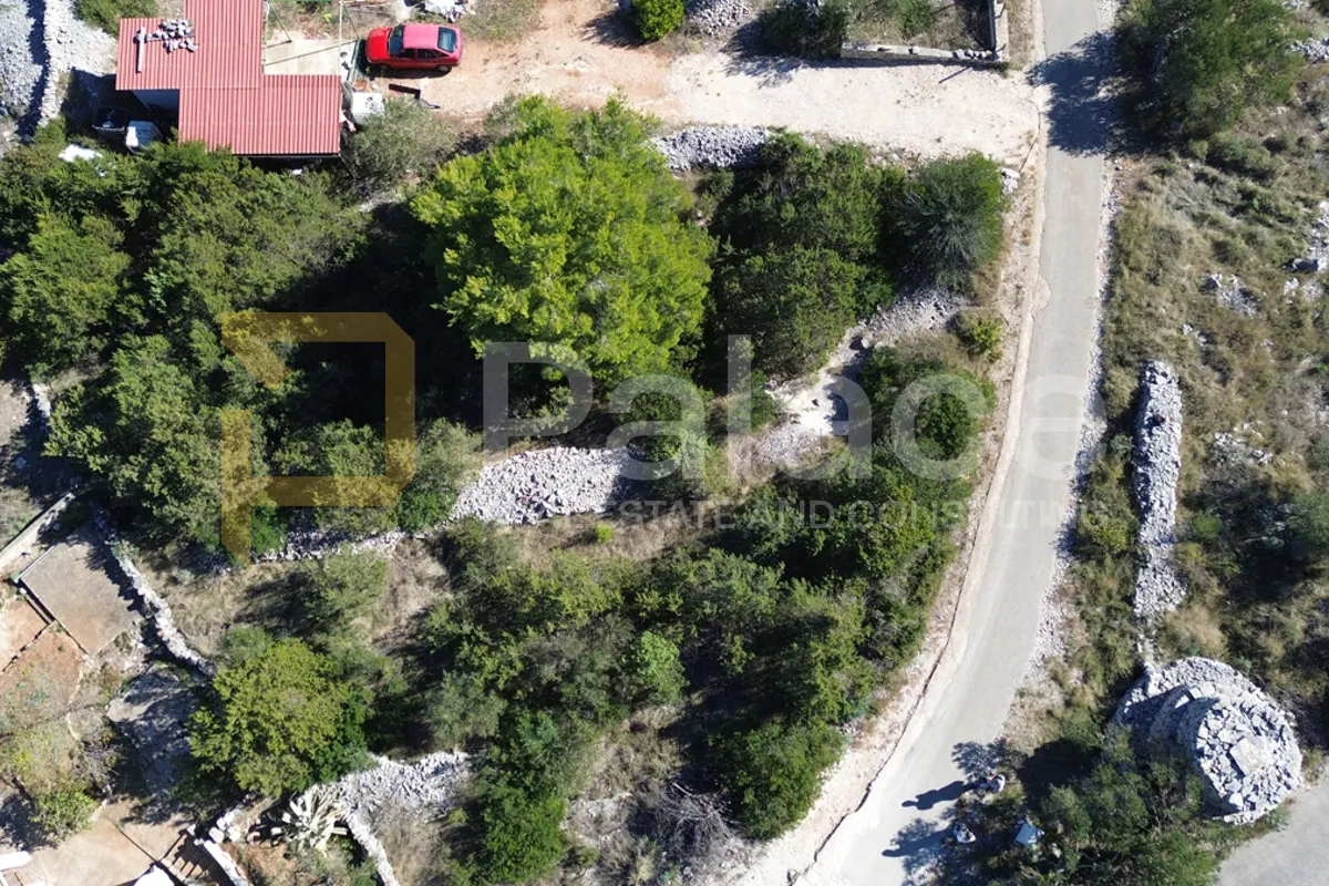 građevinsko zemljište sa predivnim pogledom neposredno uz obalu, žirje - slika 12