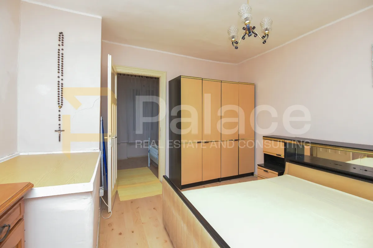 dvosoban stan u gradu sa predivnim pogledom na šibenski kanal, 63 m2 - slika 13