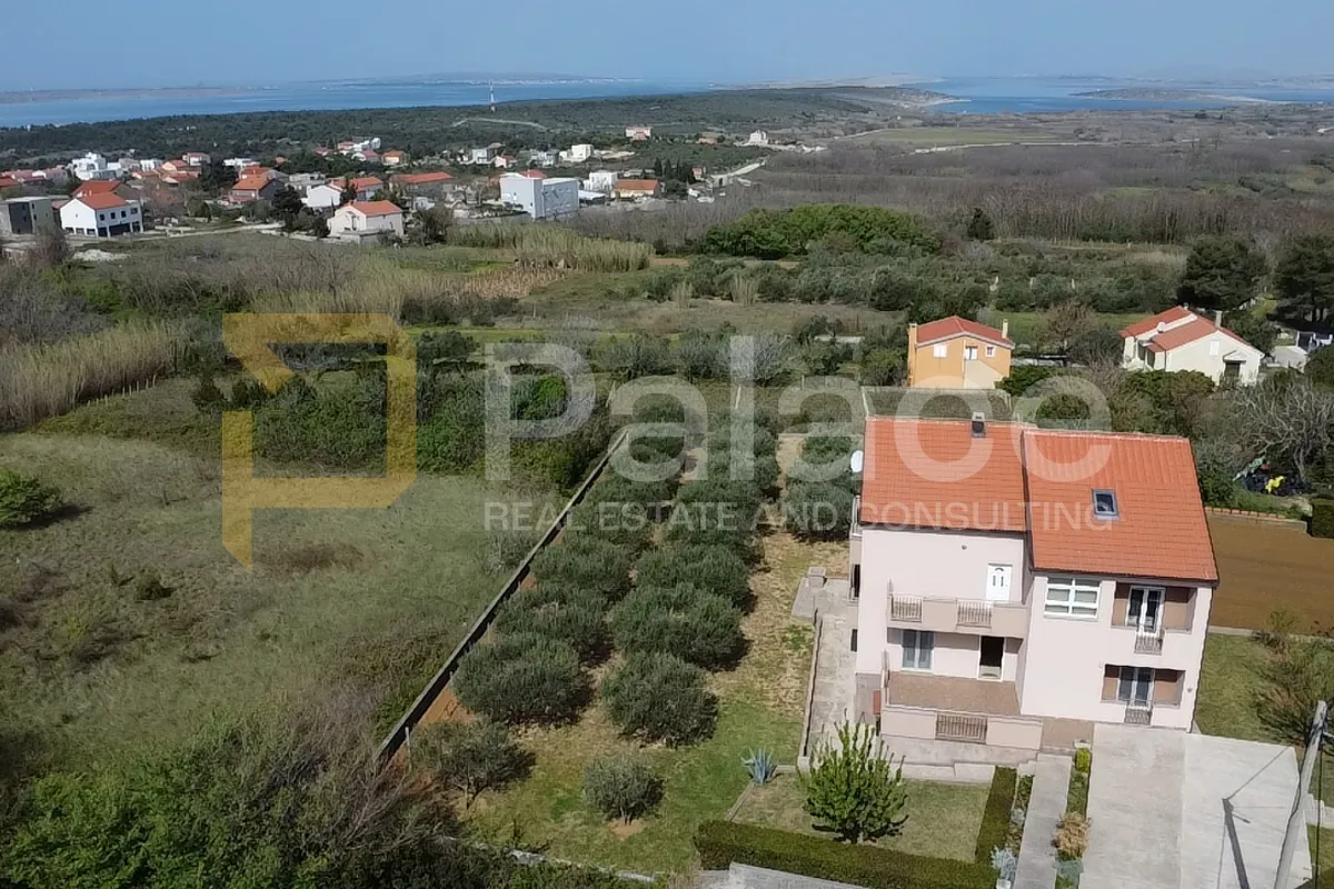 unikatna moderna kuća sa tri stambene jedinice s pogledom na more - vrsi - slika 2
