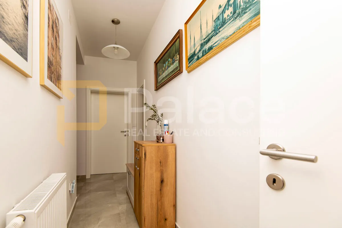 vodice - kuća s pogledom na more - 226m2 - slika 11