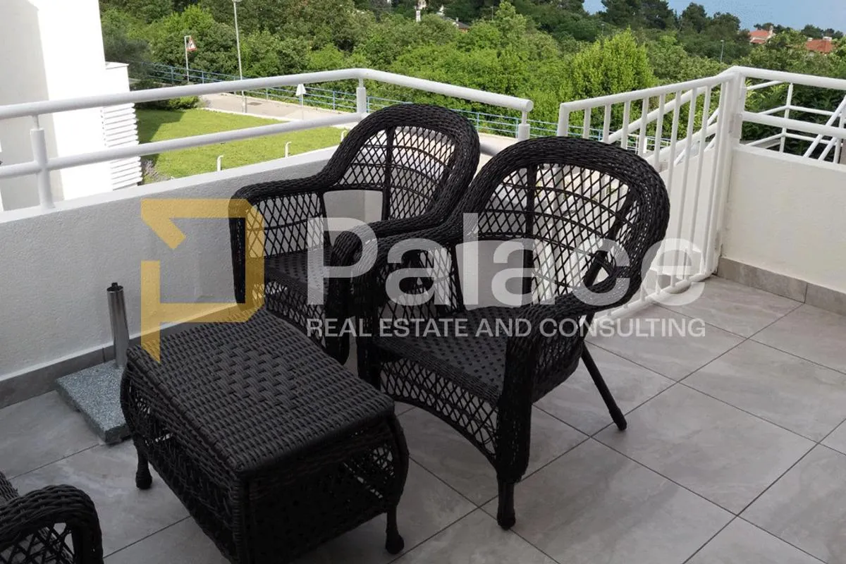 opatija – 2s+db stan s parkingom za dugoročni najam, 1.200 € - slika 8