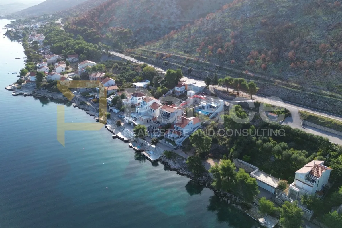 atraktivna novogradnja prvi red do mora u šparadićima - slika 6