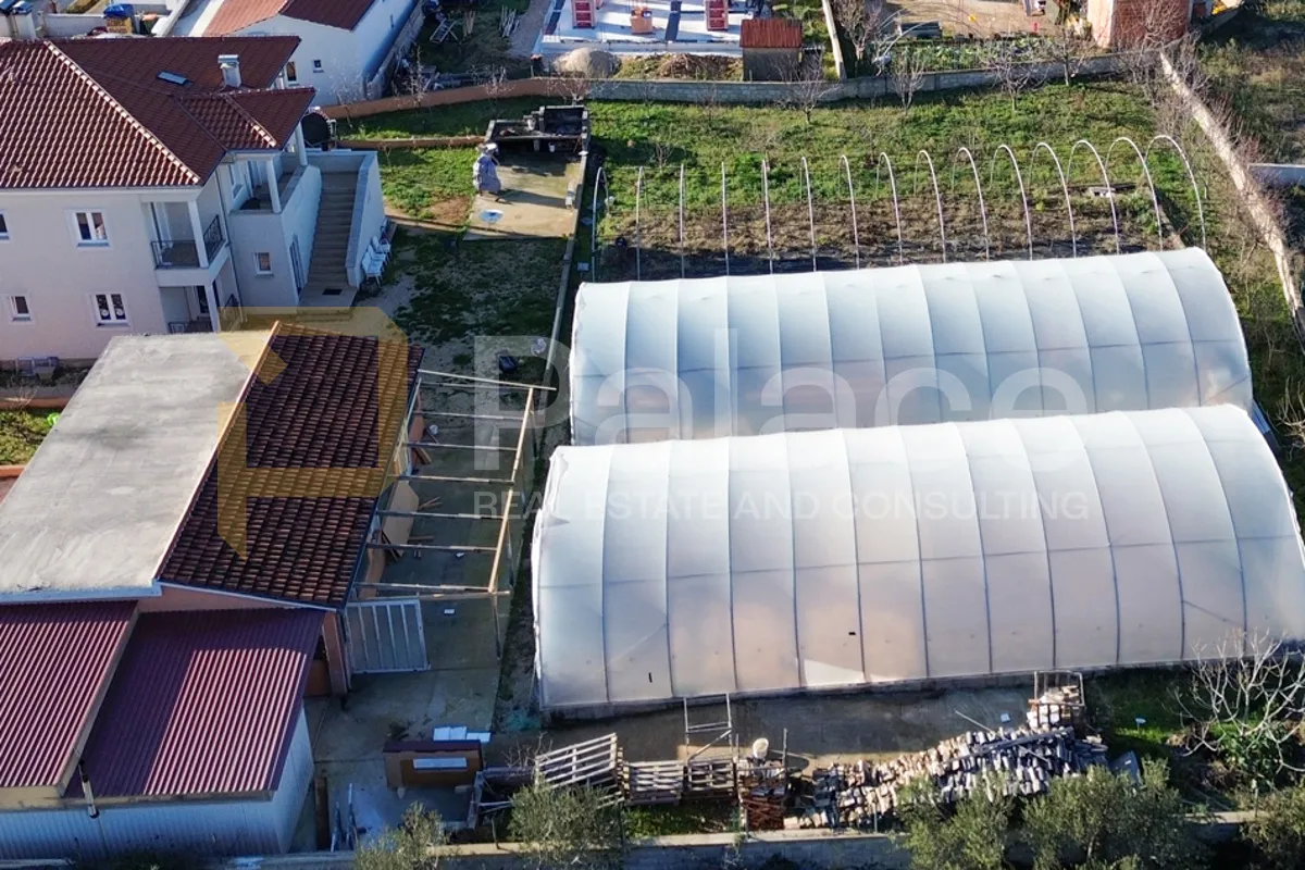 prilika građevinsko zemljište pravilnog oblika uz cestu,1256 m2 vodice - slika 4