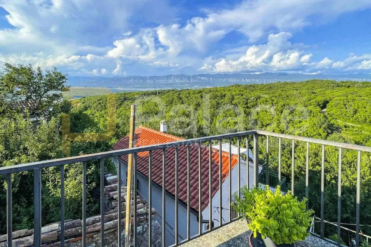 šarmantna kuća na otoku krku – dobrinj, 90 m², 180.000 € - slika 19