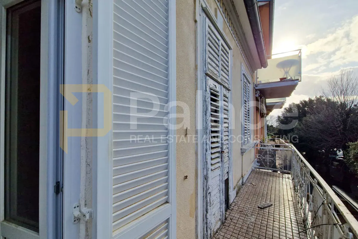 dvoetažni stan u samom centru crikvenice - prvi red do mora, 88,04 m² - slika 9