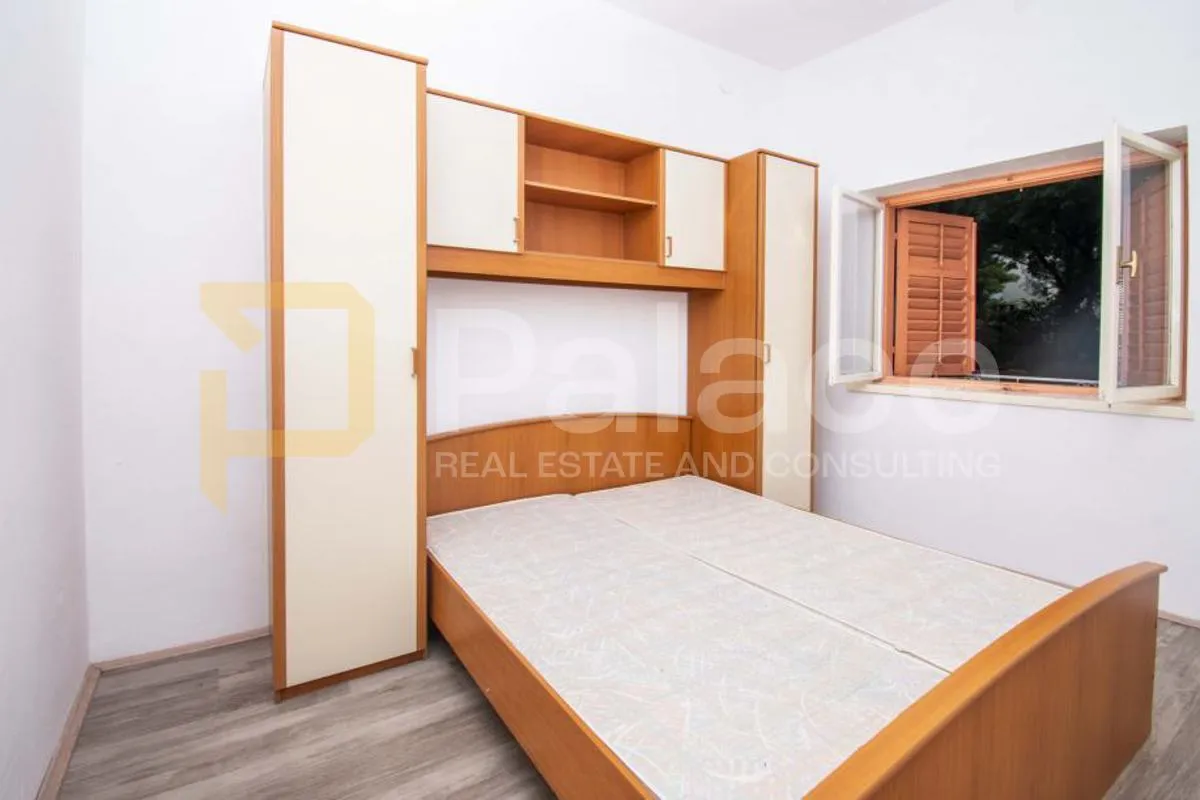 useljivi stan u visokom prizemlju s pogledom, šibeniku, škopinac 93 m2 - slika 7