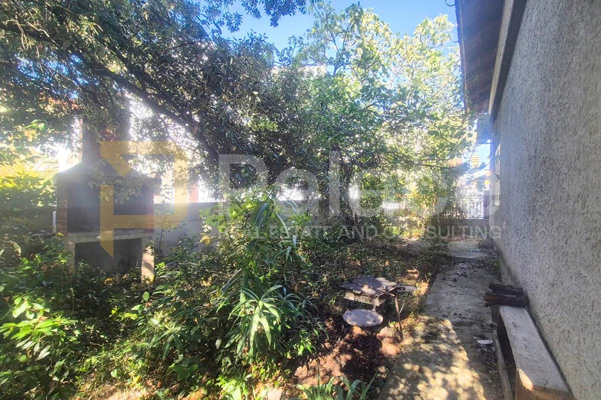 samostojeća prizemnica s potkrovljem i vrtom, brodarica 159 m2 - slika 12