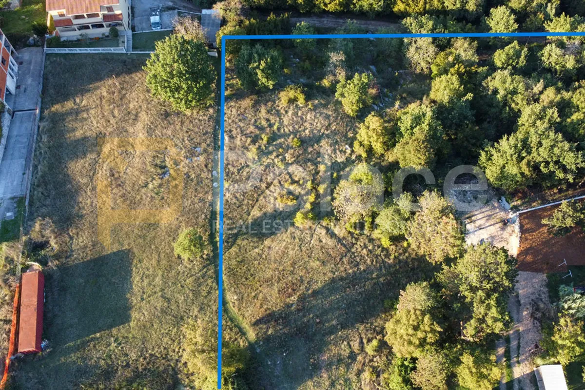 Na prodaju građevinski teren 5000 m², Kapelica, Labin
