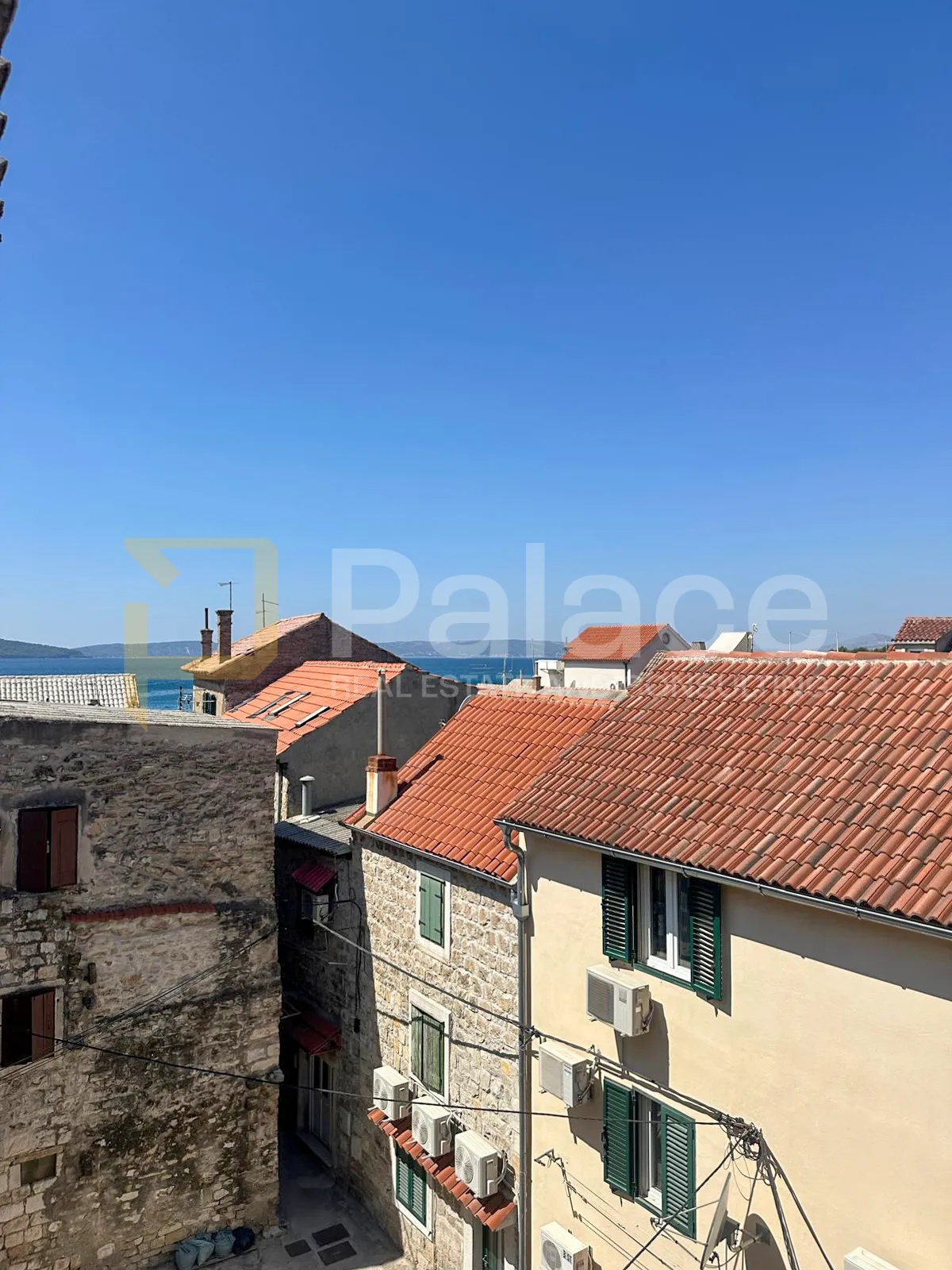 prilika, 132 m2, kaštel sućurac, kamena kuća, 50 m od mora - slika 5