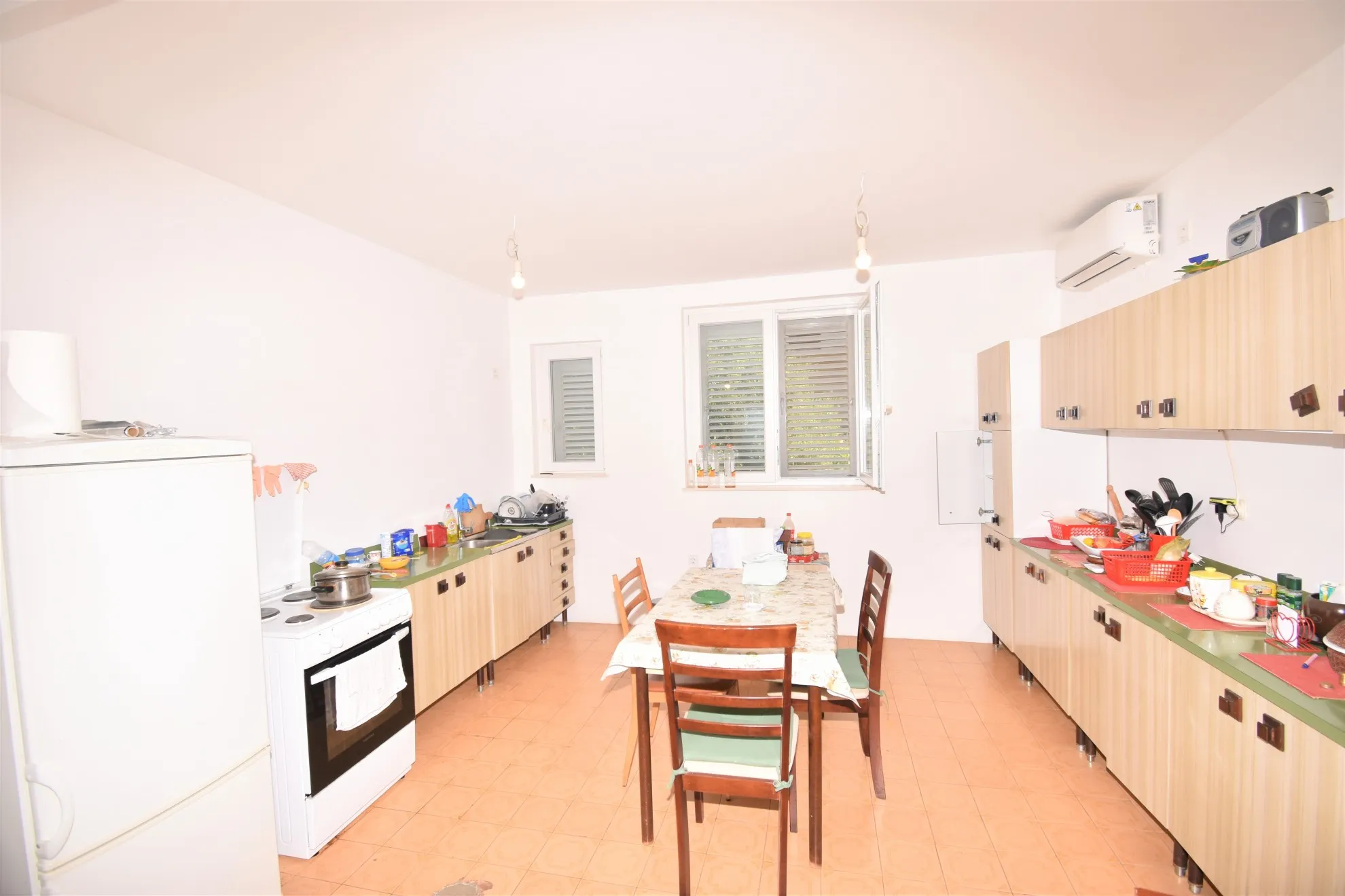 prilika: komforan stan s vrtom i garažom, šibenik-baldekin, 133 m2 - slika 9