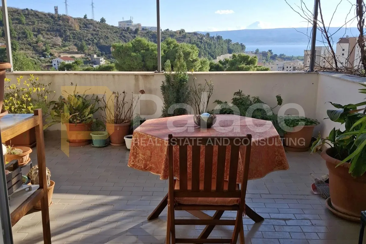 trosoban stan s pogledom na more, 95m2 + 31m2 terasa, dugi rat - slika 4
