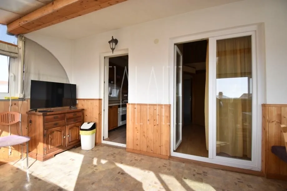 stan na katu kuće s pogledom na more, vodice, 89.00 m2 - slika 8