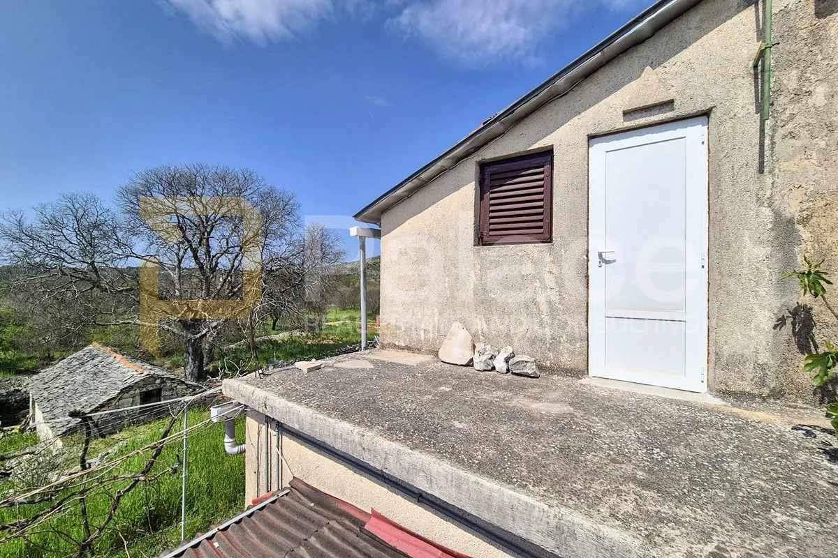 kuća za renovaciju, široke, primošten, 80 m2 - slika 12