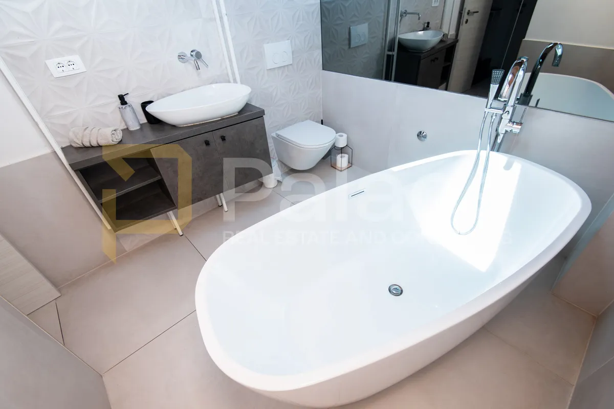 moderno uređena kuća s apartmanima u centru šibenika, 120 m2 - slika 20