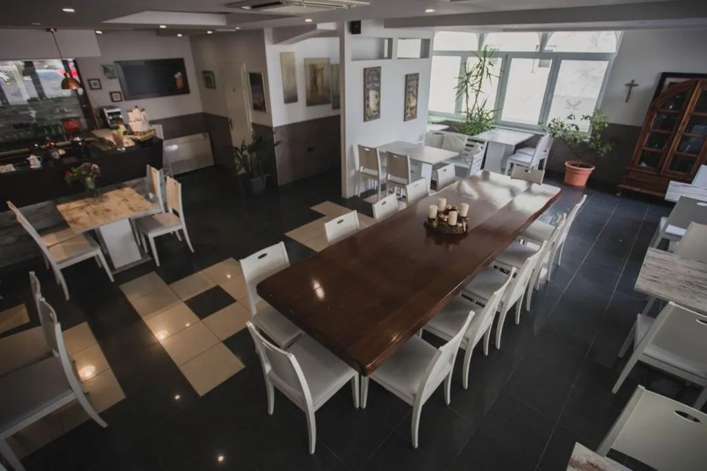 prodaje se hotel s restoranom u vukovaru - slika 5