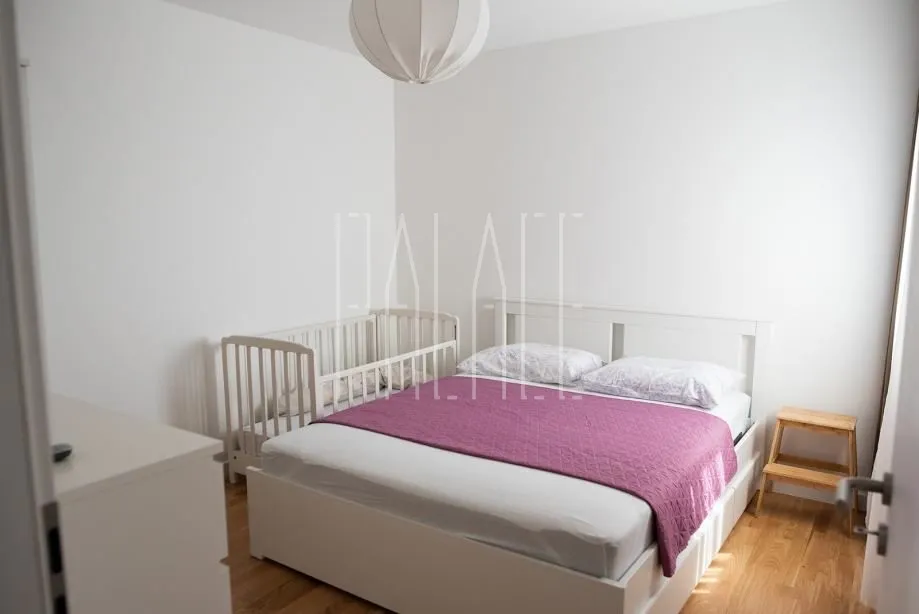 novouređena kuća u blizini mora: pisak 230m2 (prodaja) - slika 3