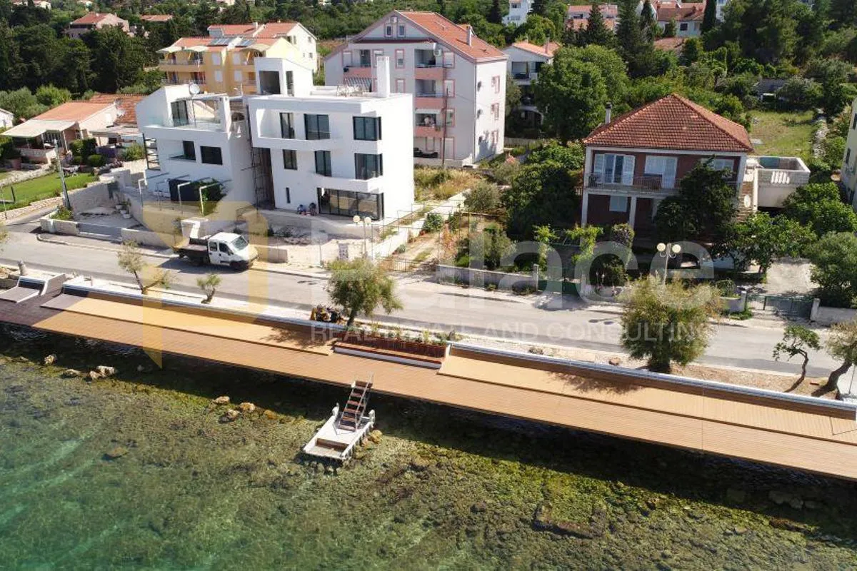 ekskluzivna vila s apartmanom i panoramskim pogledom u diklu, zadar - slika 11