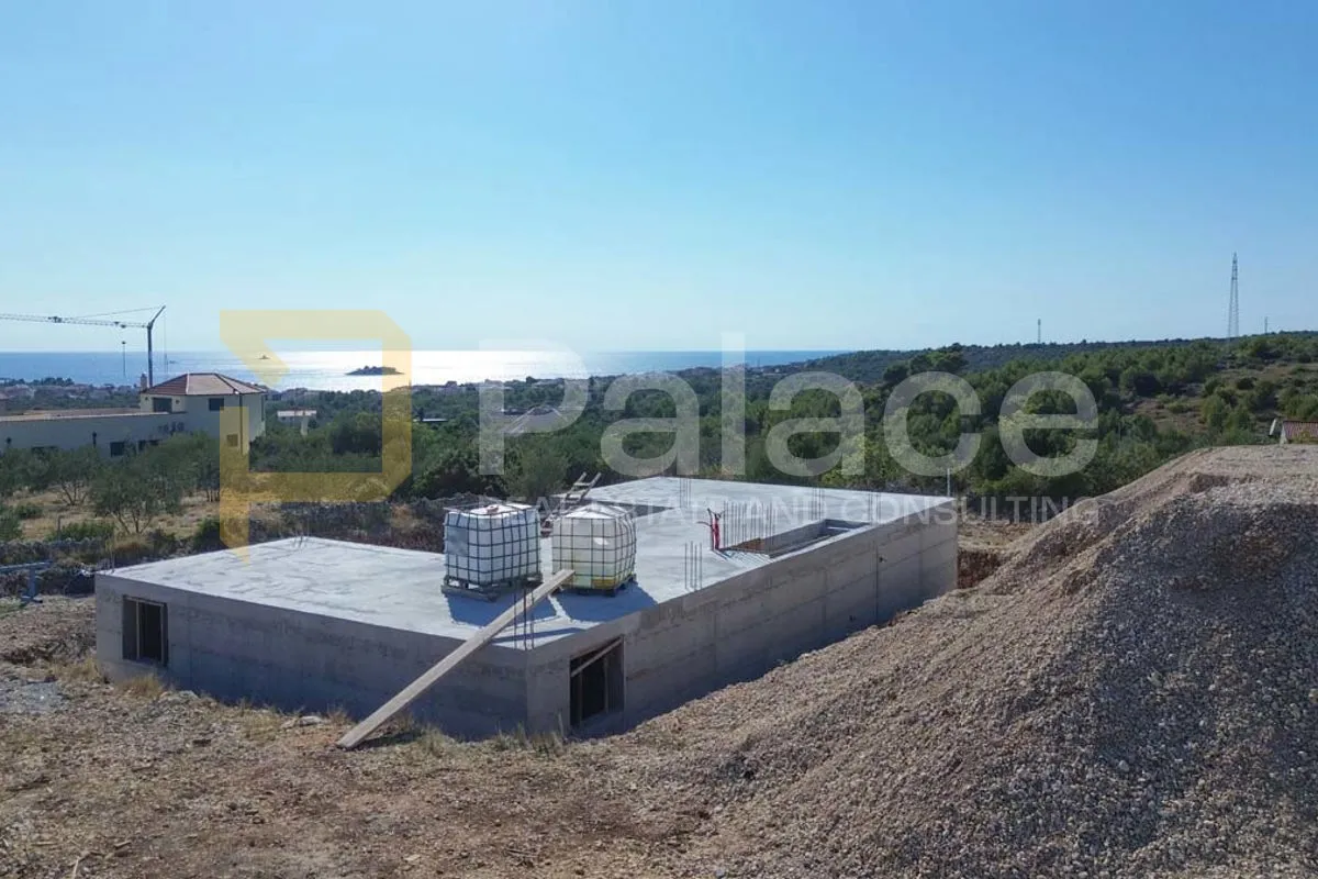 prekrasna vila suvremenog dizajna s panoramskim pogledom na rogoznicu - slika 18