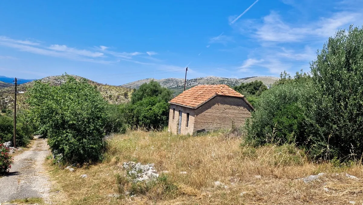 građevinski teren sa starom kućom i pogledom, grebaštica, 1860 m2 - slika 4