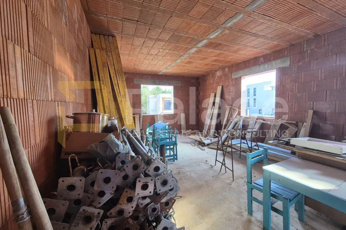 vir: stan u novogradnji sa krovnom terasom 350 m od mora - slika 4
