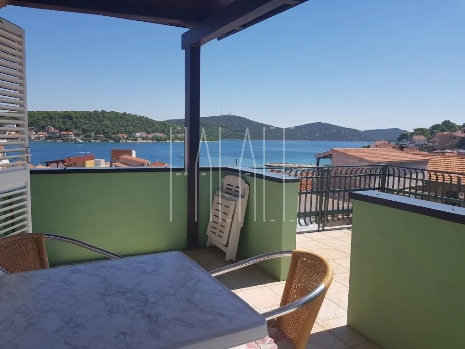 *kuća: tisno, katnica, 400 m2 - slika 15