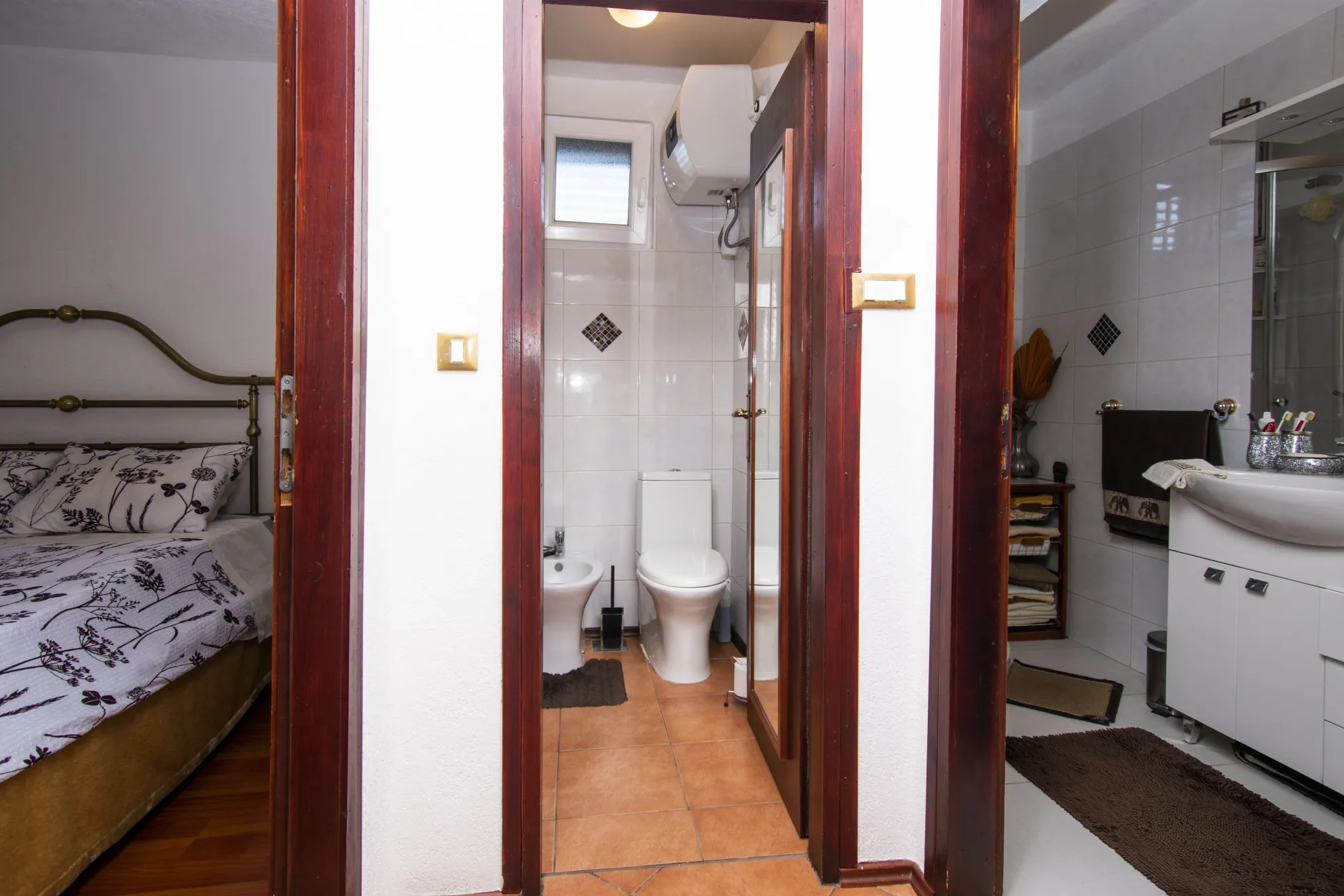 predivna kuća nedaleko od mora, 284 m2 i dvorište 650 m2 - slika 19