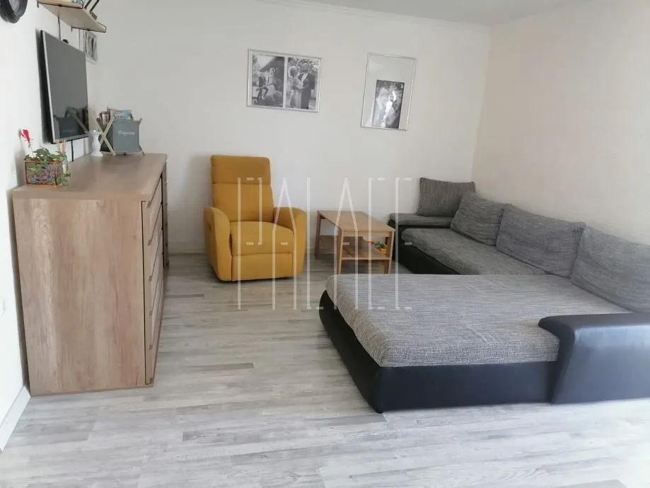 dva stana s panoramskim pogledom na trogirski zaljev: otok čiovo - slika 8