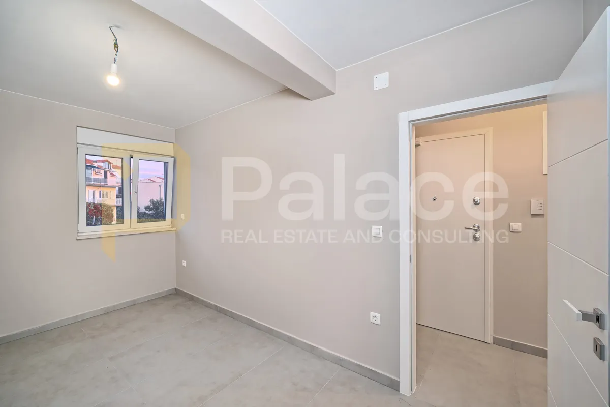 penthouse na brodarici s pogledom na more - slika 6